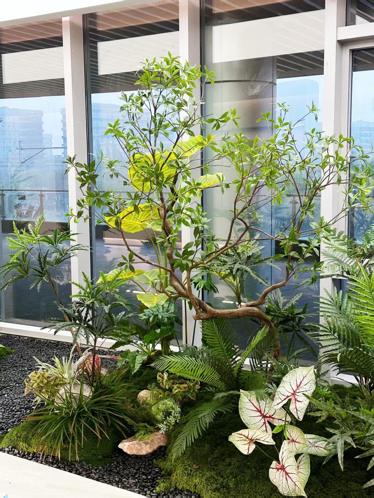 热带雨林风格室外园林造景与苔藓砾石景观